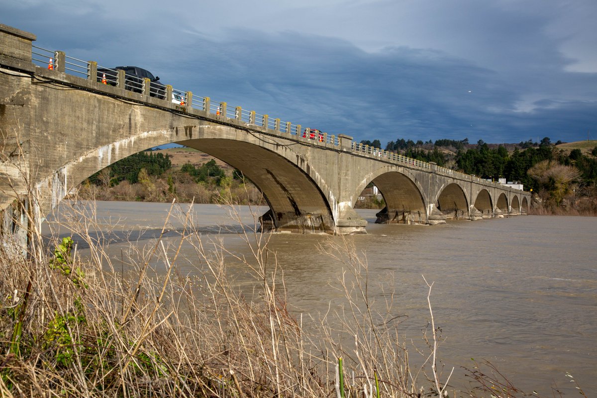 CaltransDist1's tweet photo. π’ Fernbridge on #Route211 in #HumboldtCounty has been inspected by Caltrans Structures and Engineering staff following the magnitude 4.6 #earthquake that occurred at 4:18 p.m. Tuesday. The bridge passed inspections, including repairs made this past weekend. https://t.co/0t2bu7XAIH