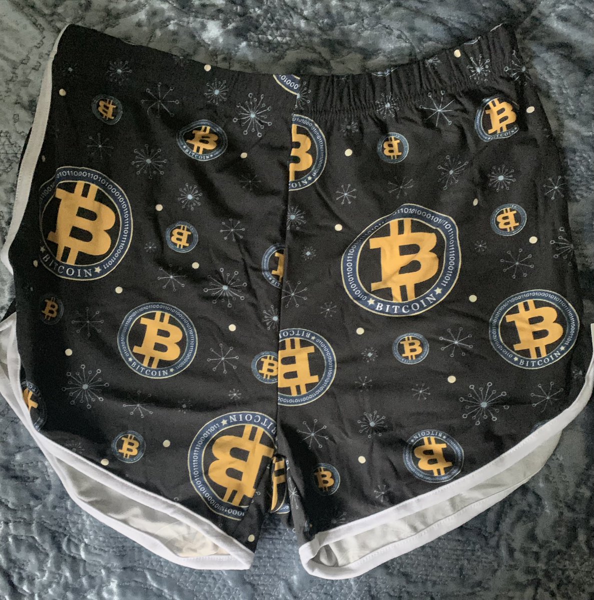 T2000_NL's tweet photo. It may be poring in Cali but I got my trendy shades on 🔥and my #BTC shorts 😍are so soft plus matching NFT Loving the stickers 😍❤️@AllAloneNFT1 @TrendyWomenNFT https://t.co/dIBegS0dll