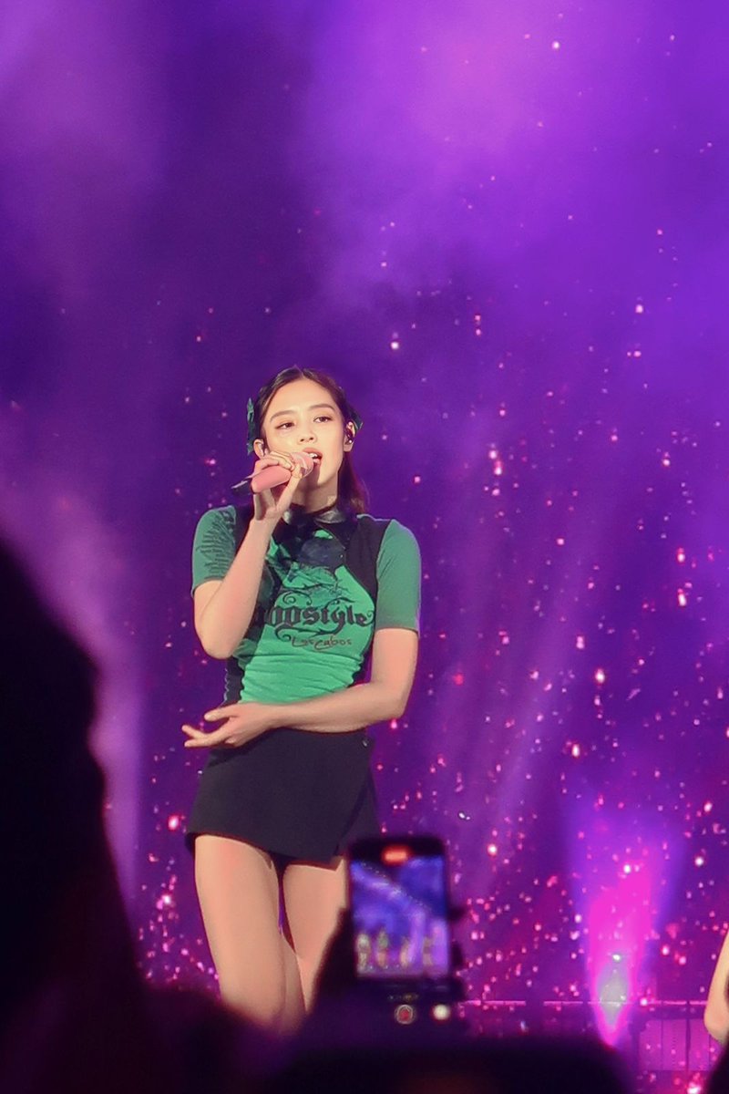 alltheiam's tweet photo. I got this from whatsapp group. ty op blink in indonesia
#jennie #born pink https://t.co/CuH67ZY4Sy