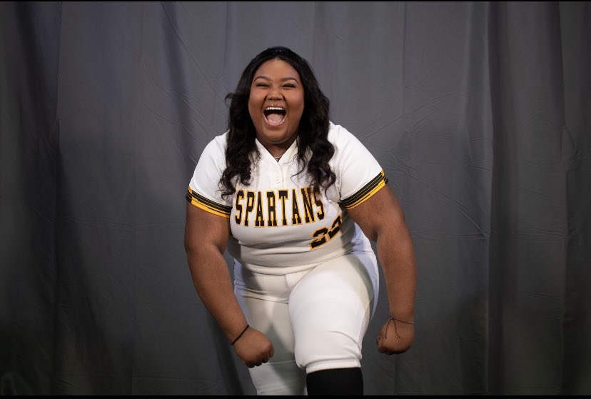 Great team win today against TF South to kick off our season opener‼️ Katie Pollack pitched a no hitter and <a href="/KaydenPorter6/">Kayden Porter 2023</a> had a home run!! Game day tomorrow away at <a href="/SoftballMcAuley/">McAuley Softball</a>  @ 4:30💛💛