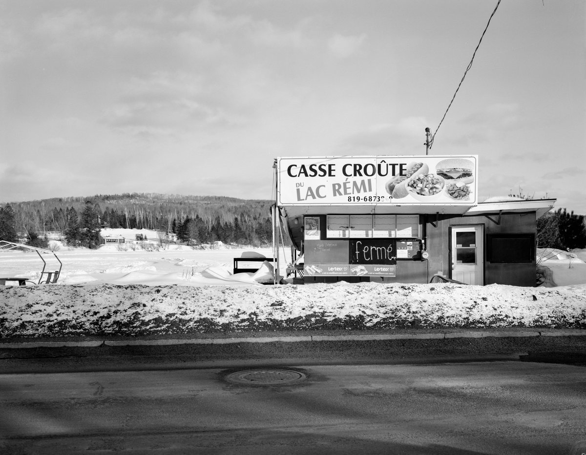 Ian Austen (@ianrausten) on Twitter photo 2023-03-22 01:03:57 The very excellent chip stand in St. Rémi d'Amherst, Quebec. I presume it's only a seasonal closing. (Shen Hao FCL810-AC, 240mm f5.6 Nikkor W, @KodakProFilmBiz TXP320) The very excellent chip stand in St. Rémi d'Amherst, Quebec. I presume it's only a seasonal closing. (Shen Hao FCL810-AC, 240mm f5.6 Nikkor W, @KodakProFilmBiz TXP320)