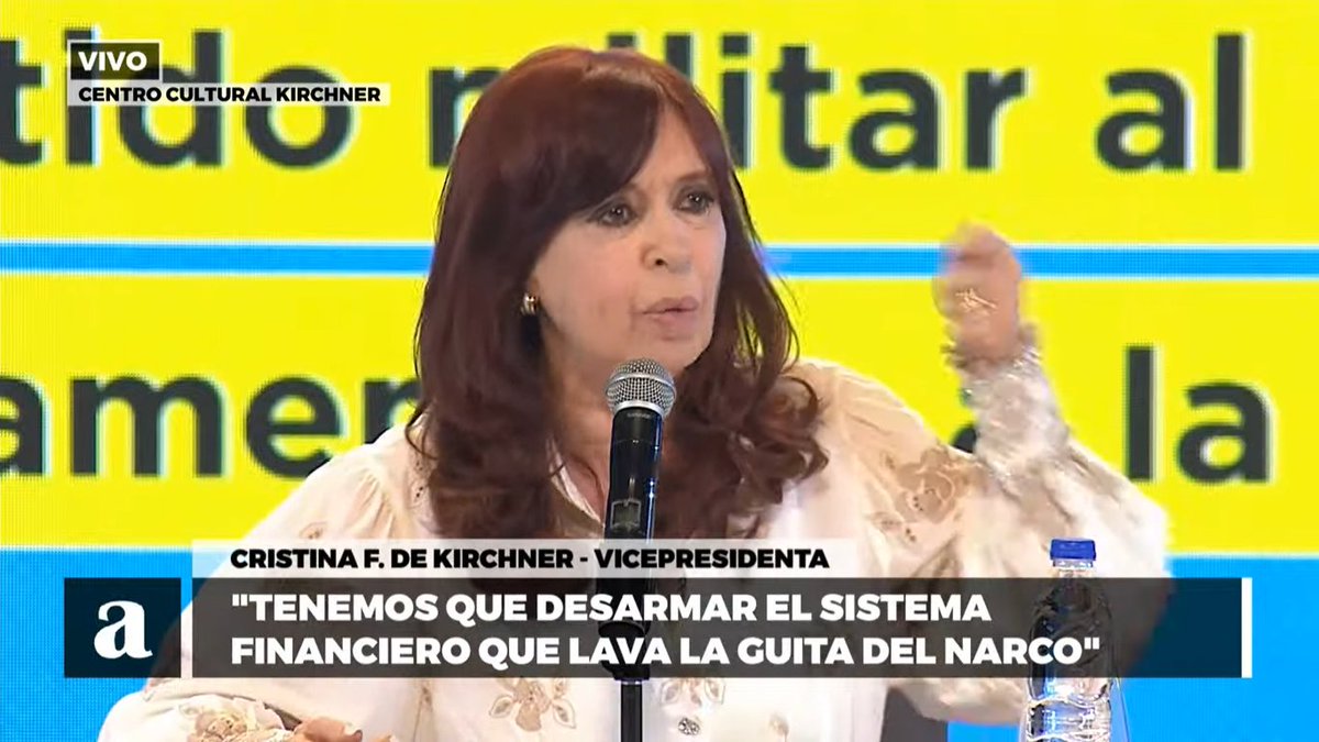 seniales's tweet image. Alguien tenía que decirlo y en voz alta: "Tenemos que desarmar el sistema financiero que lava la guita del narco", @CFKArgentina