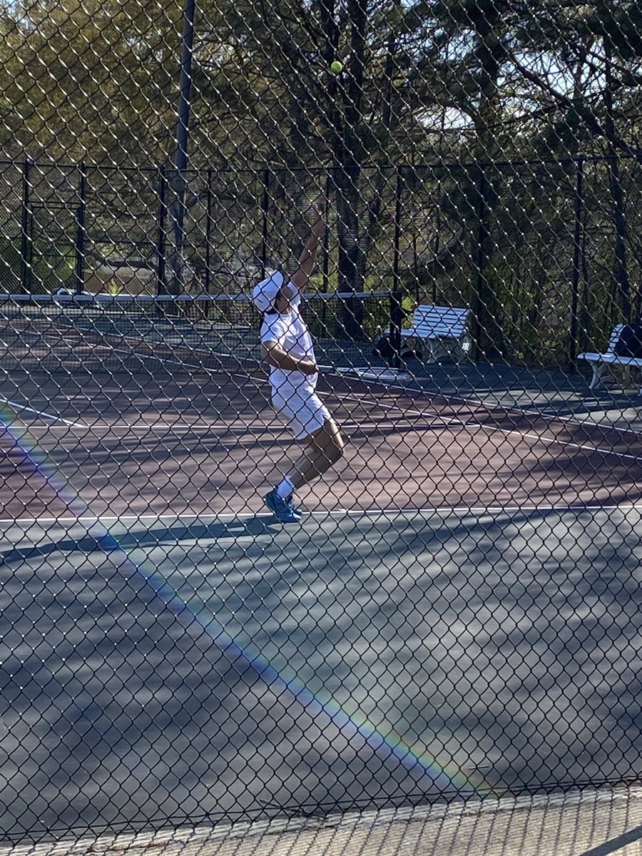 DrThomasPCSD's tweet image. Big region wins tonight at Central High! Girls and boys both blank Northwest Whitfield 5-0 and remain undefeated in Region 7AAAA. Huge region road match on Thursday at Sonoraville with the #1 seed on the line for the region tourney. Let’s go, Lion netters! #24Strong #LionPride