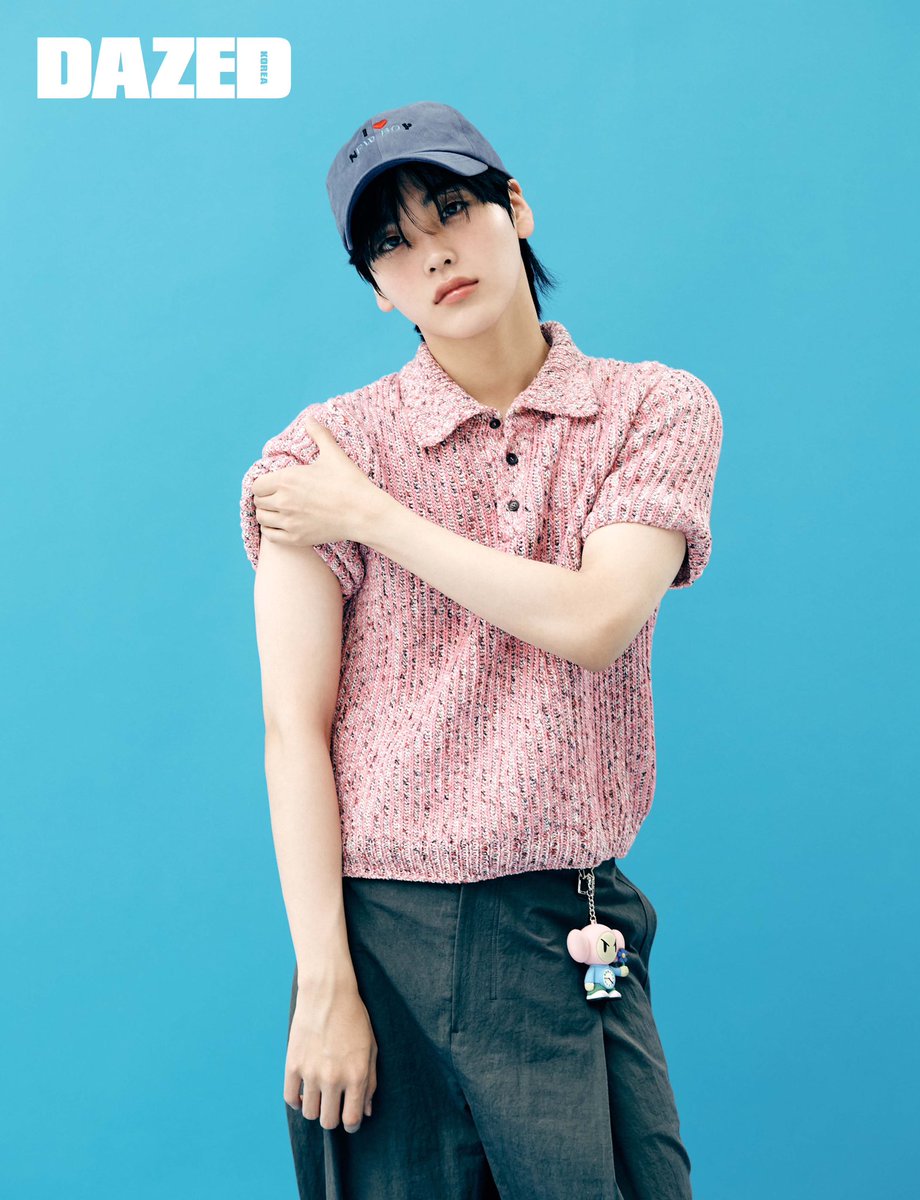 DazedKorea's tweet photo. HOP! HOP!

4월의 형준을 보며 봄을 실감한다. 봄이 이토록 푸르렀나.

I realize spring is so green when I look at Hyeongjun in April.

#CRAVITY #HYEONGJUN #크래비티 #크래비티형준

더 많은 화보와 기사는 <데이즈드> 4월호에서 만나볼 수 있습니다. https://t.co/IXPCZAaDbk