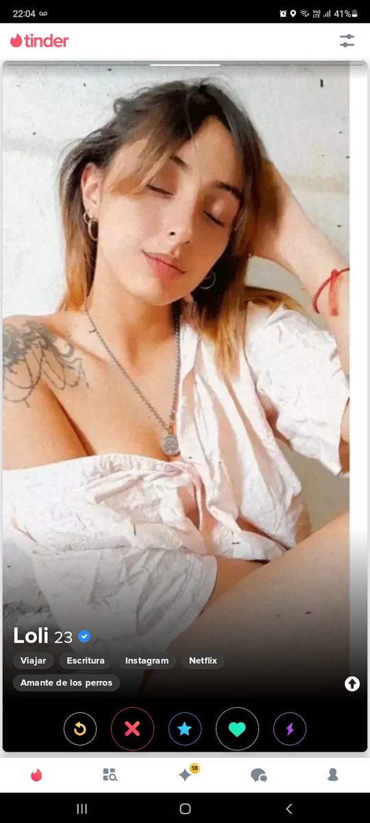 Mi amiga anda en busca de un sugaar 😶