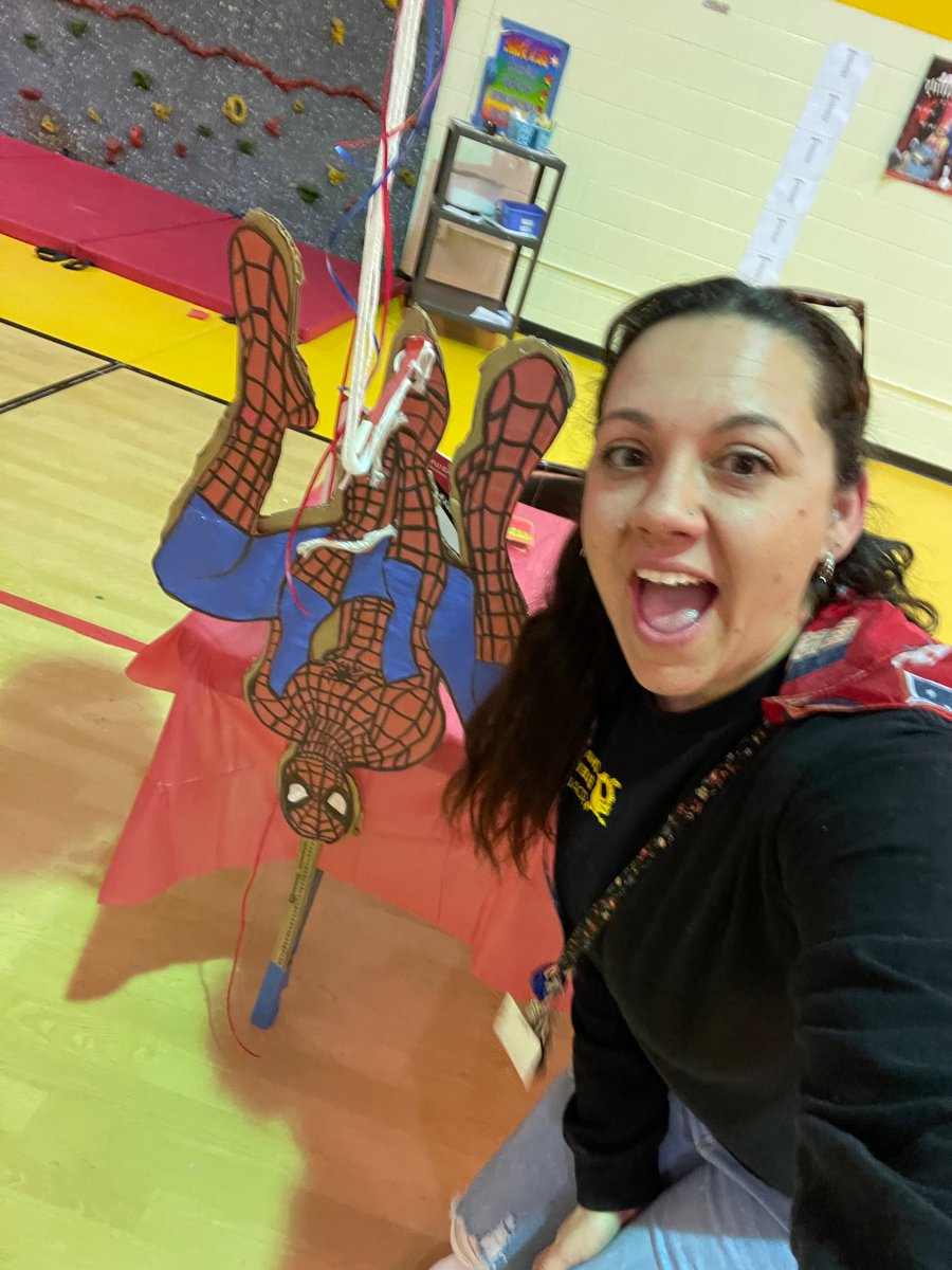 allygal513's tweet photo. Such a fun Math and Literacy night! @Chalkley_ES https://t.co/JiKrbTuvo7