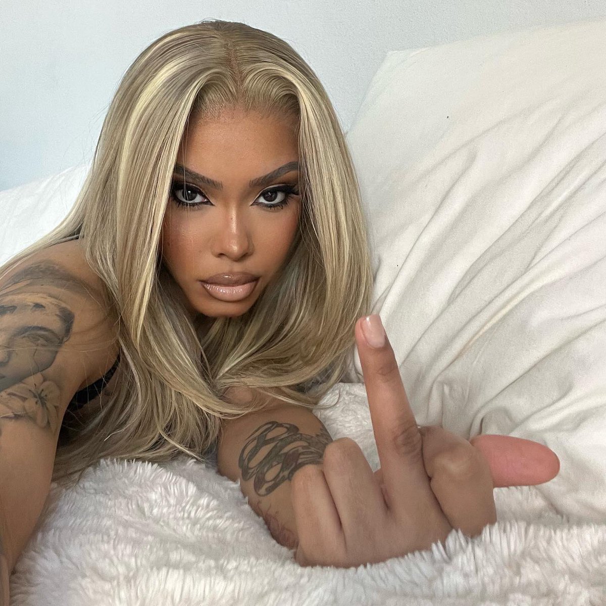 latina barbie (@nadzmonique) / X
