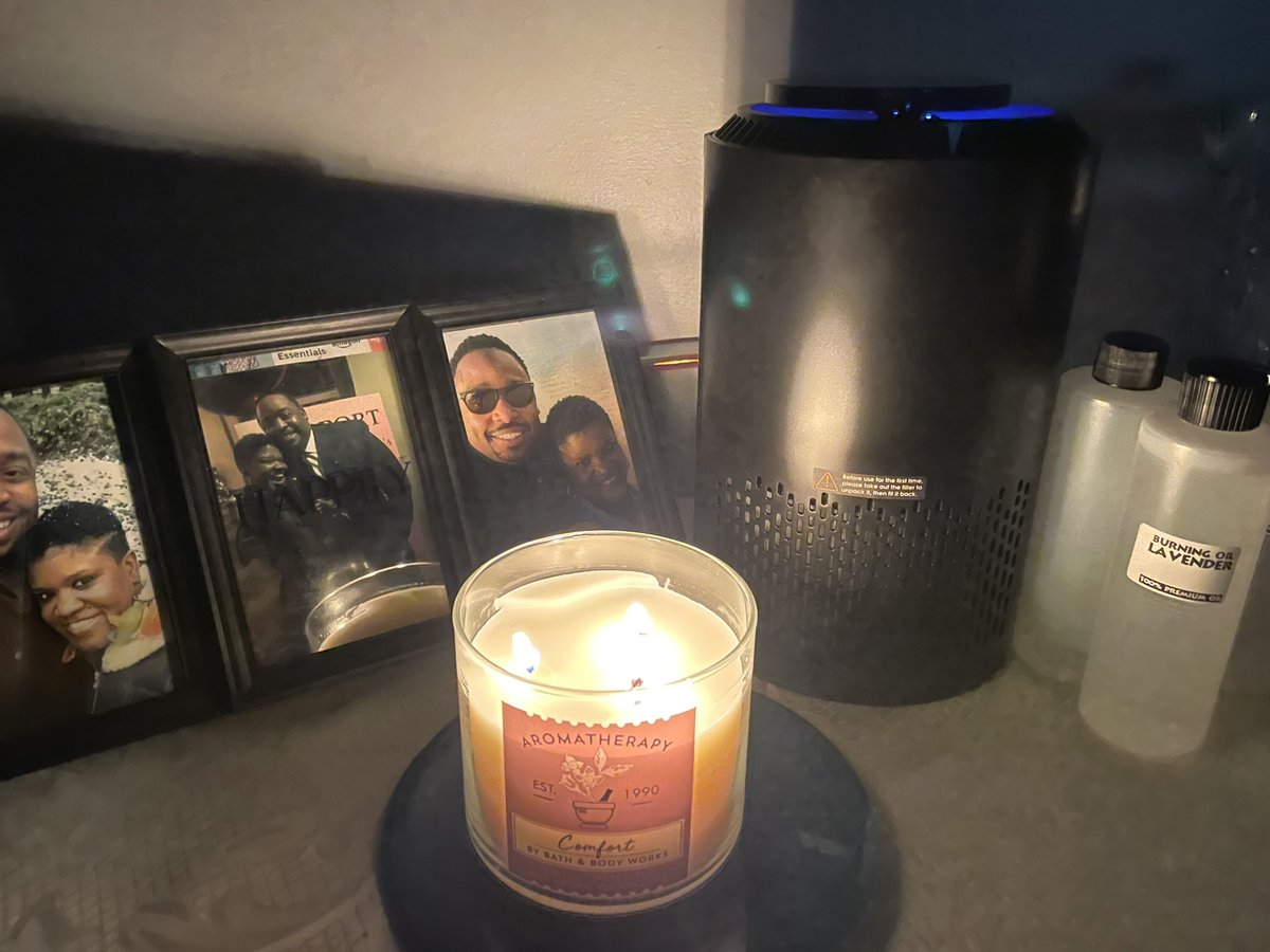 KeshaMuhammad3's tweet photo. Last night I didn’t want to, and I didn’t. Tonight I didn’t want to, but I did! It took setting a whole mood to make it happen🤣🤣 but I did. It’s called balance. Good night #fiteducators #fitleaders https://t.co/WPUPA9YQM1