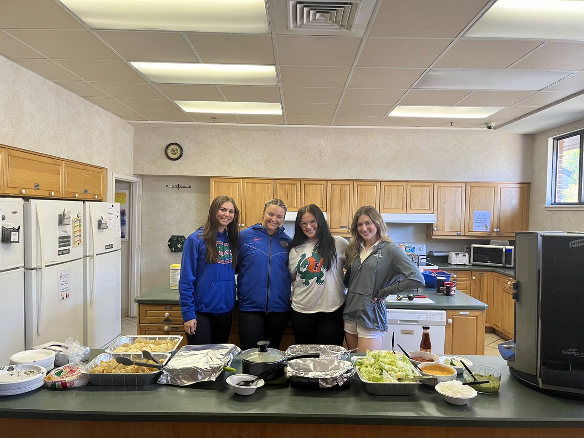 It's always a special experience when you get to serve a home cooked meal! Anyone can sign up with their Visiting Chef program to share the same experience me and my teammates just had!🍽#forRMHC @RMHCNCF @FAST_FLA