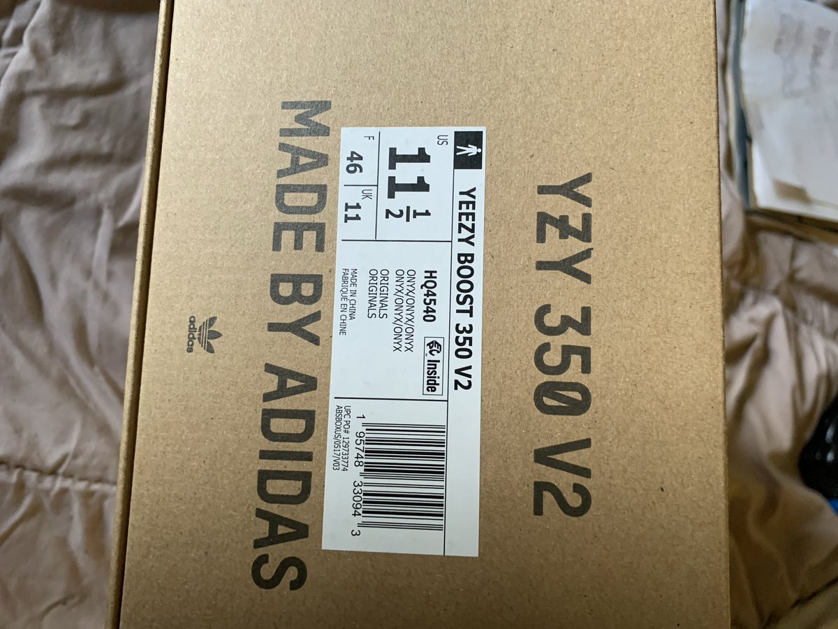 SoleForDays's tweet photo. @RetailTuesday Sz 11.5 DS $320 shipped https://t.co/5iwxOfenDO