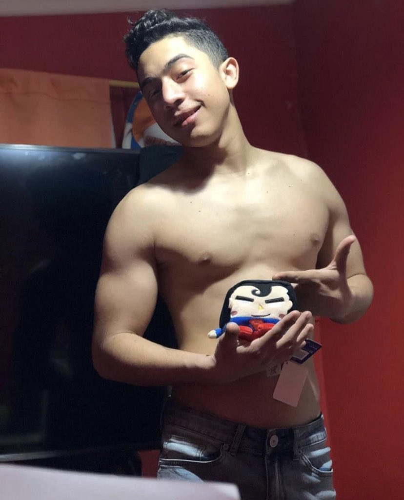 Davidmillervv98's tweet photo. 🦸‍♂️😈🔥

#Like #gym #musculo #foto #twitter #folloback #like4like https://t.co/l0Tnebiv24