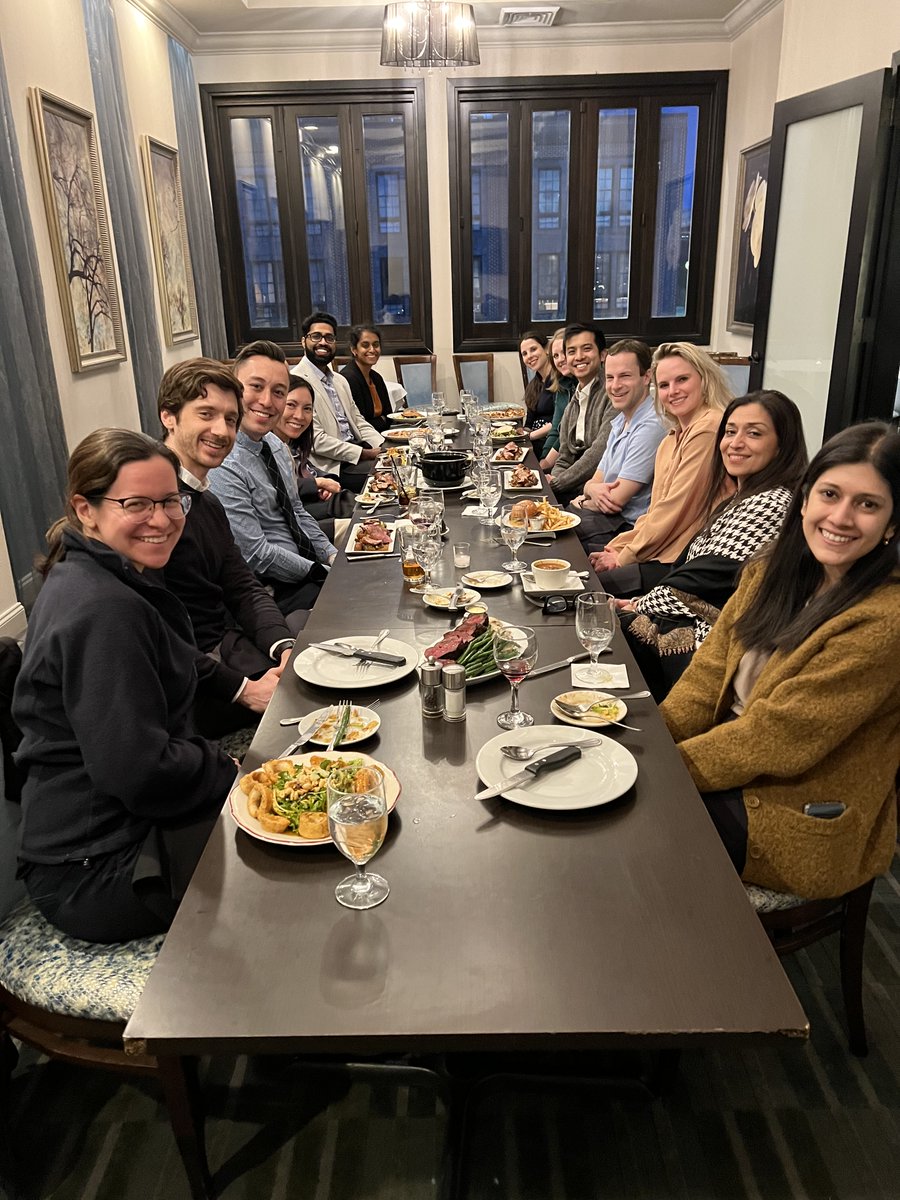 It was wonderful to spend some time with one of the <a href="/HopkinsMedicine/">Johns Hopkins Medicine</a> visionaries, Dr. Antony Rosen.  Thank you for sharing your story, your wisdom, and your time with us! @JHRheumatology

#TheDiningRheum
#SupperClub
#RheumFellowship
#OslerEvening
