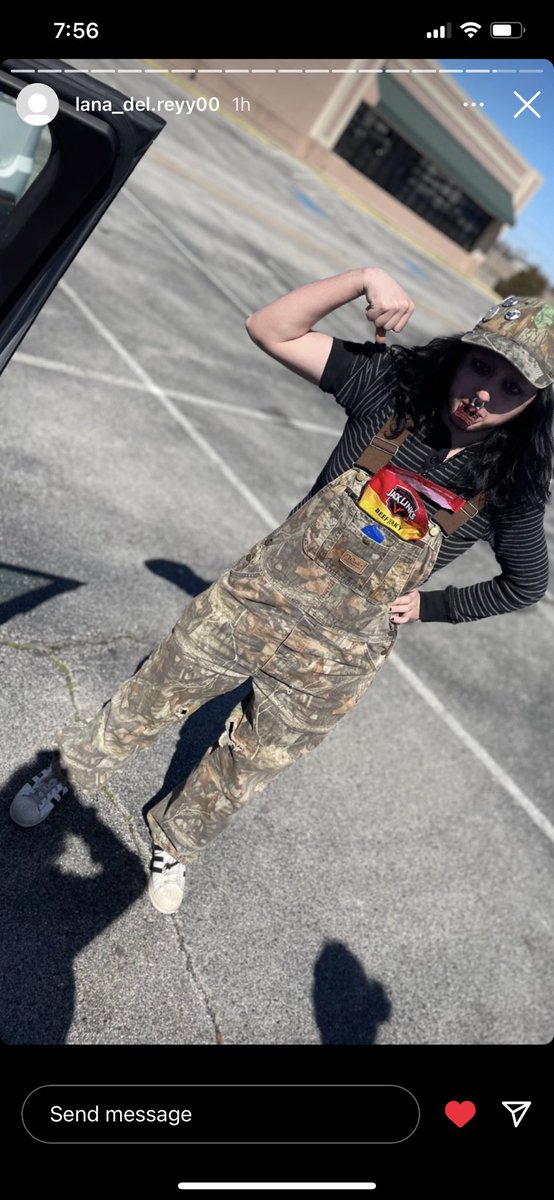 vindictivehound's tweet image. 