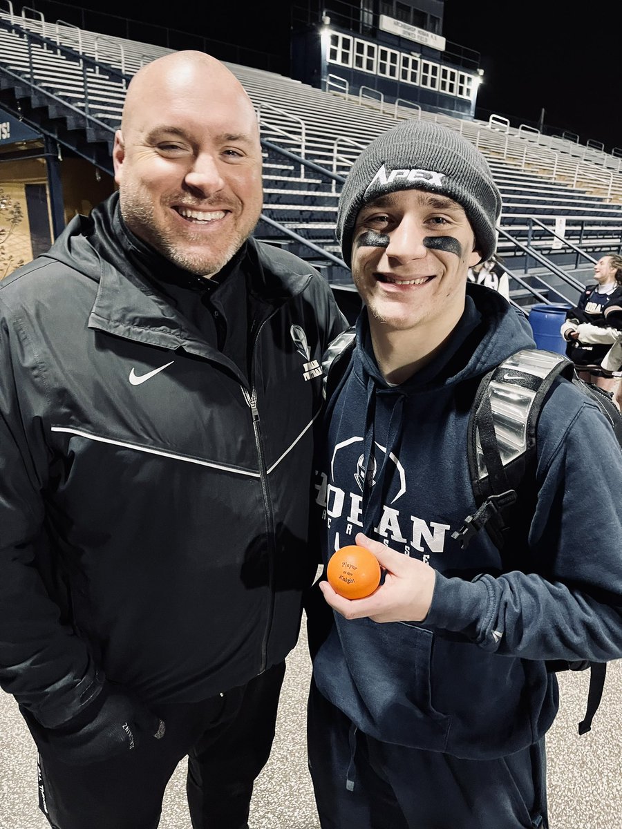 hburns_burns's tweet photo. Hoban wins home opener 17-5 against Canfield. Couldn’t be prouder of my player of the game @Gabeburns_22
can’t wait to see those stats!!!! ⚔️⚔️
#burnsie https://t.co/kqguDUbWJv