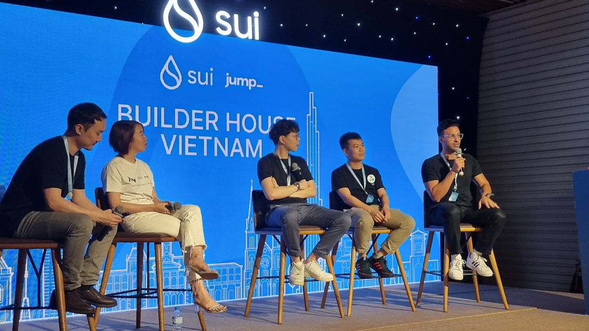 CryptoCoders tweet media