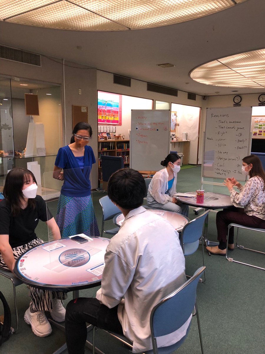 iChat_OGU's tweet photo. I-Chat Loungeでは、英会話、TOEICなどの英語能力試験の練習・アドバイス、洋書の貸し出しなど、学生の英語学習サポートをしています。
オンラインチャットもできるので、ぜひ利用してください。
https://t.co/MLSUGBKrRd

#ichatogu #ogu #english #大阪学院大学 #英語学習 #英会話 https://t.co/T6vjIPXM3a