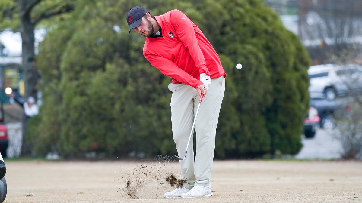 GovsMGO's tweet image. Led by a three-under 6⃣9⃣ from @AVRGolf, three Govs shot even-par or better en route to a 284-290 stroke-play match win over UT Martin on Tuesday! 🎩⛳️

🗞️ --&amp;gt; bit.ly/3LKF3HR

#ASUNMGolf