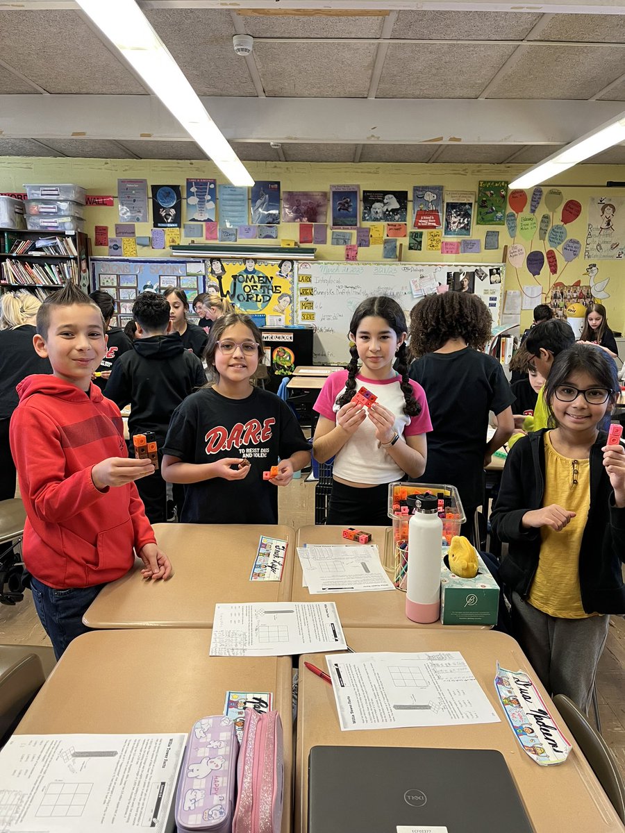 MrsMWright21's tweet image. Finding volume and building Willis Tower @ORHEagles21 #makingitfun #wehelpchildren