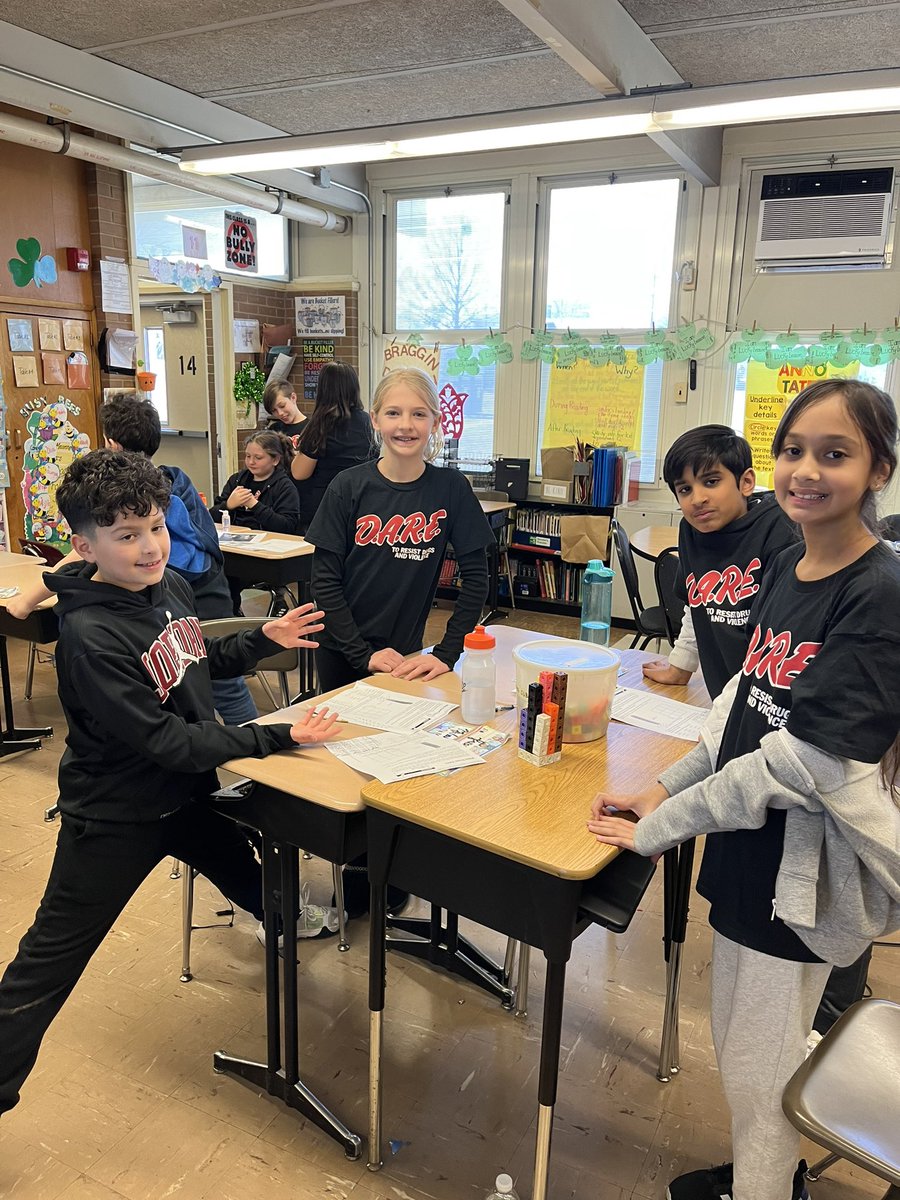 MrsMWright21's tweet image. And the winning tower is…🥇 🏆 @ORHEagles21 #makingitfun #wehelpchildren