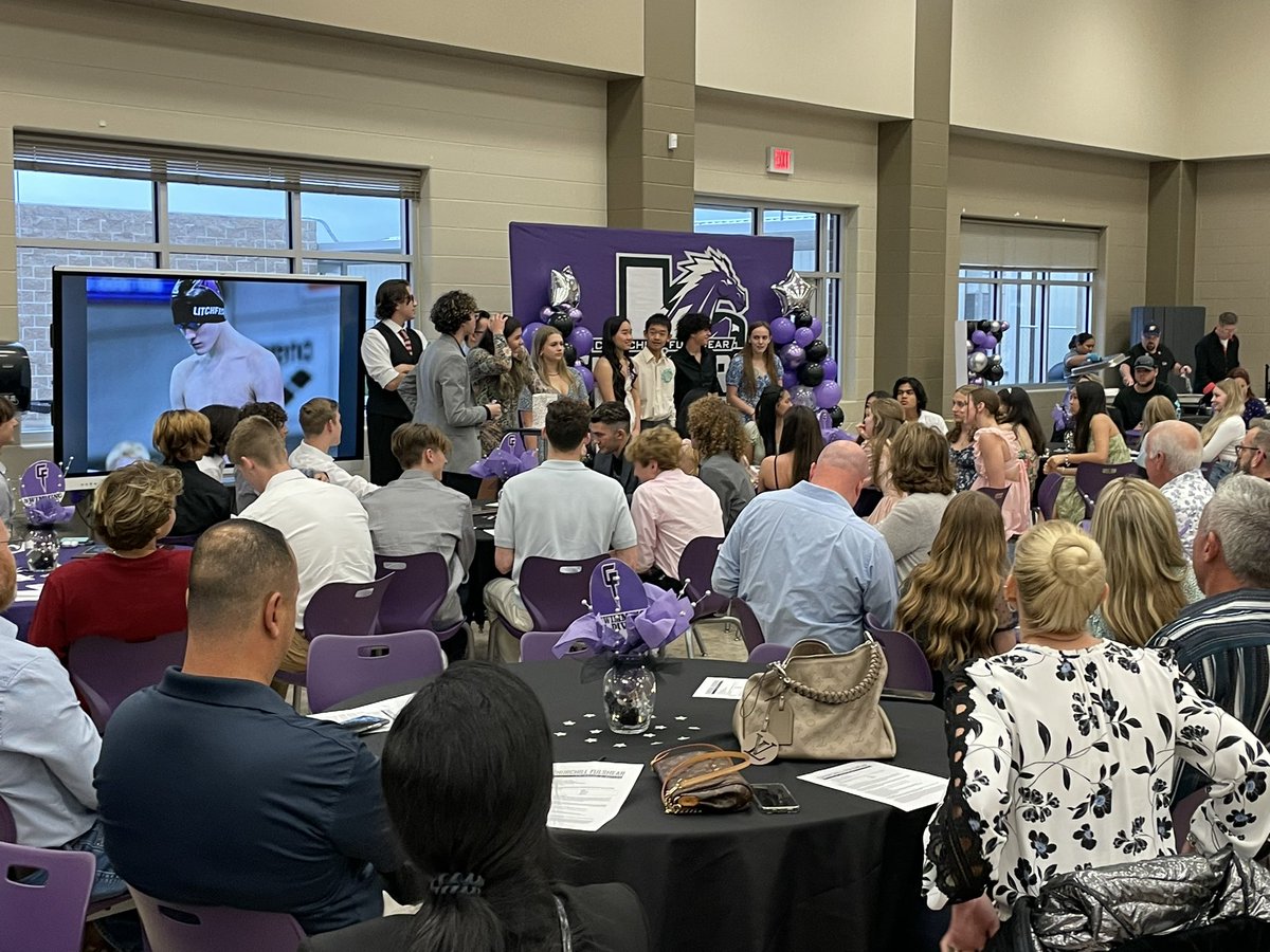 Great team banquet. Fantastic way to end our season. Seniors, thanks for the memories!