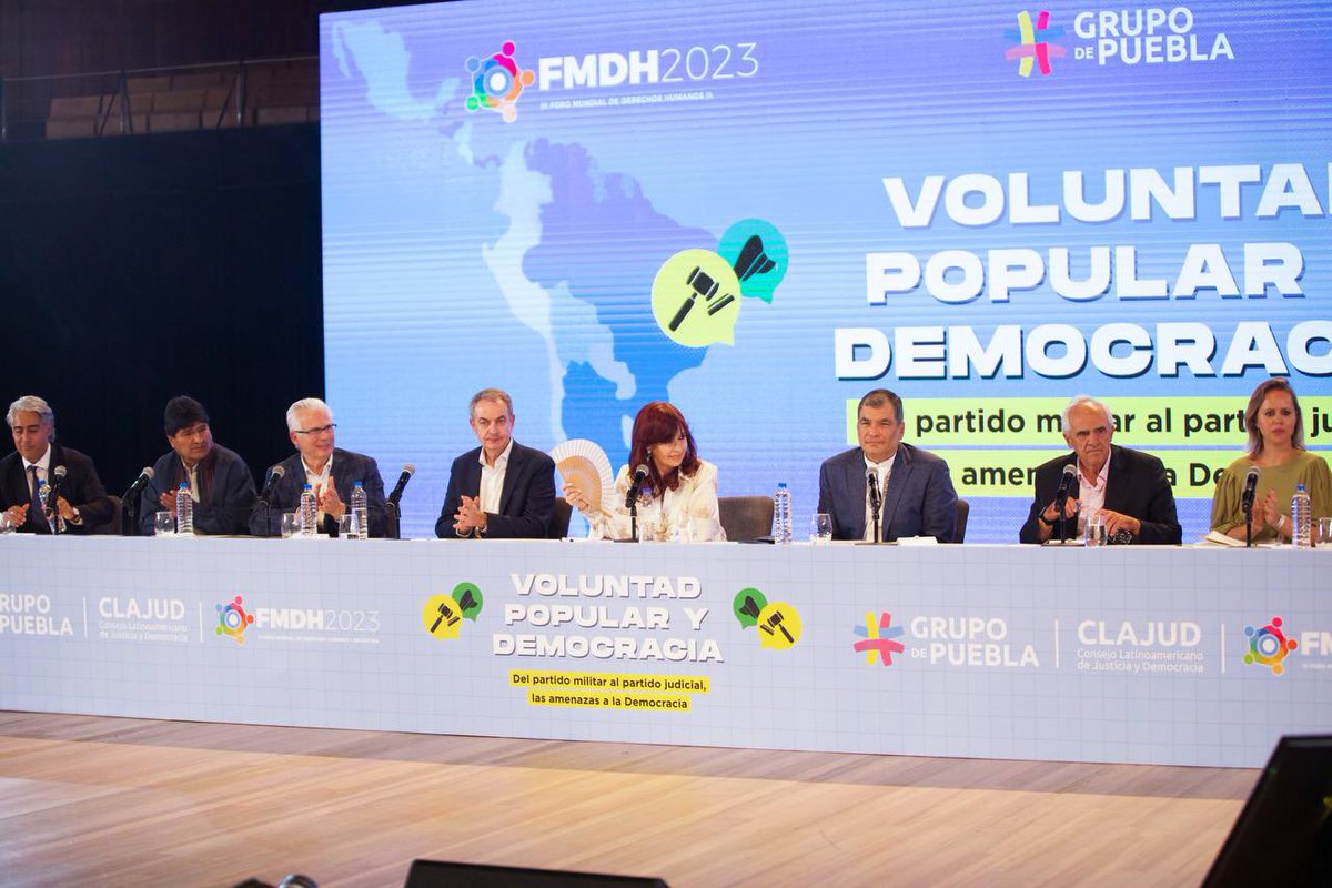 CFKArgentina's tweet image. Gracias compañeros y compañeras por este encuentro lleno de emociones y de muchas caricias, después de tantos golpes y hasta intentos de tiros.