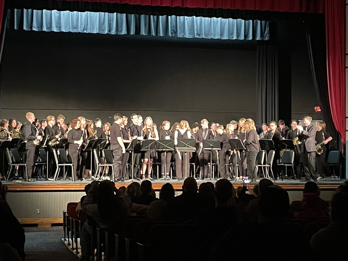 JulieSchrum320's tweet photo. The Band Spectacular did not disappoint! https://t.co/UKo9YRxI4F