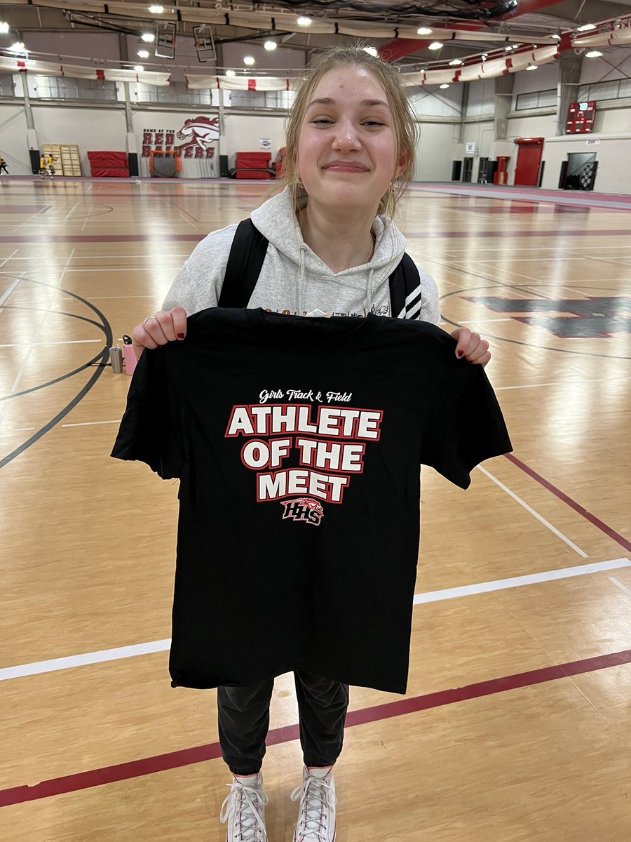 RedRaiders_GTF's tweet image. Usually Athlete of the Meet is a hard decision. Tonight it was not!!!       Ashlyn had never triple jumped for us and won the event tonight, then PR’d in the 100 hurdles and the 400 open.  Ashlyn Palm you had yourself a night!!!!!! #multiport #volleyball #track @huntleygirlsvb