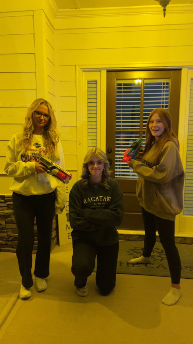 Dart Divas tweet media
