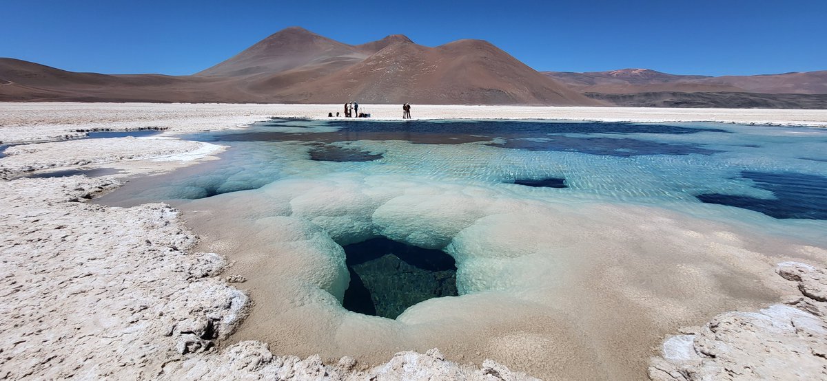 DEEMteam_Orsay's tweet photo. Gypsum, salt, and microbes in the Salar de Agua Amarga #Atacama https://t.co/zgoYijlR6y