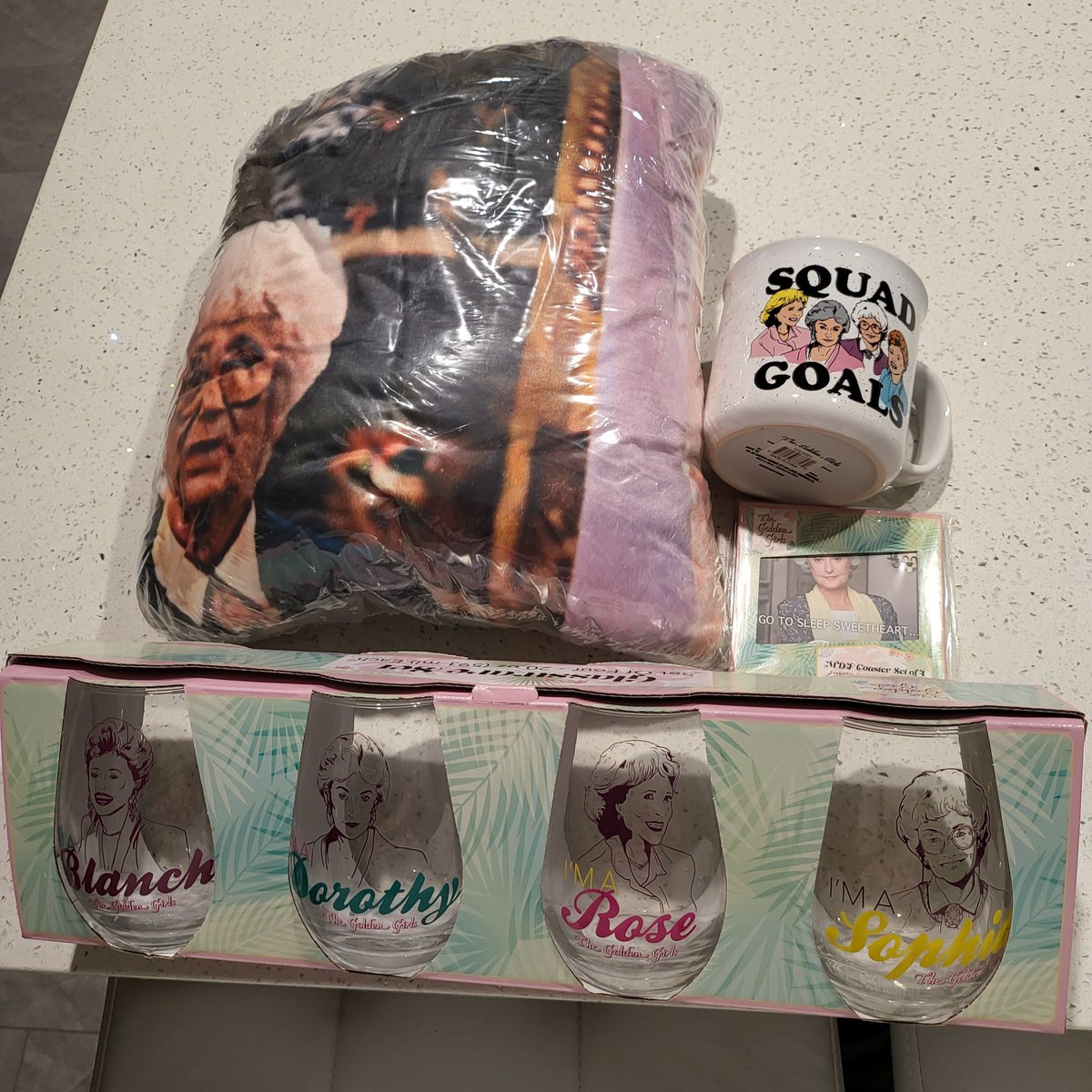 QueenCori's tweet photo. I have some characters for friends! 💕 I haven't drank so much and celebrated like this in a while! I told these bats that I was getting old! Each one of them came with "Golden Girls" memorabilia! I CAN'T WITH THEM! 🤣🤣🤣 #GetYouSomeTrueFriends #ImSoBlessed #BirthdayShananigans https://t.co/BPUZsOvAjX