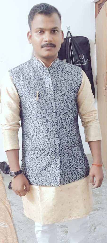 AdvSandeepUP54's tweet photo. हिन्दू नव वर्ष की आप सभी को हार्दिक शुभकामनाएं..❣️🙏 https://t.co/FQ1bX2euoC