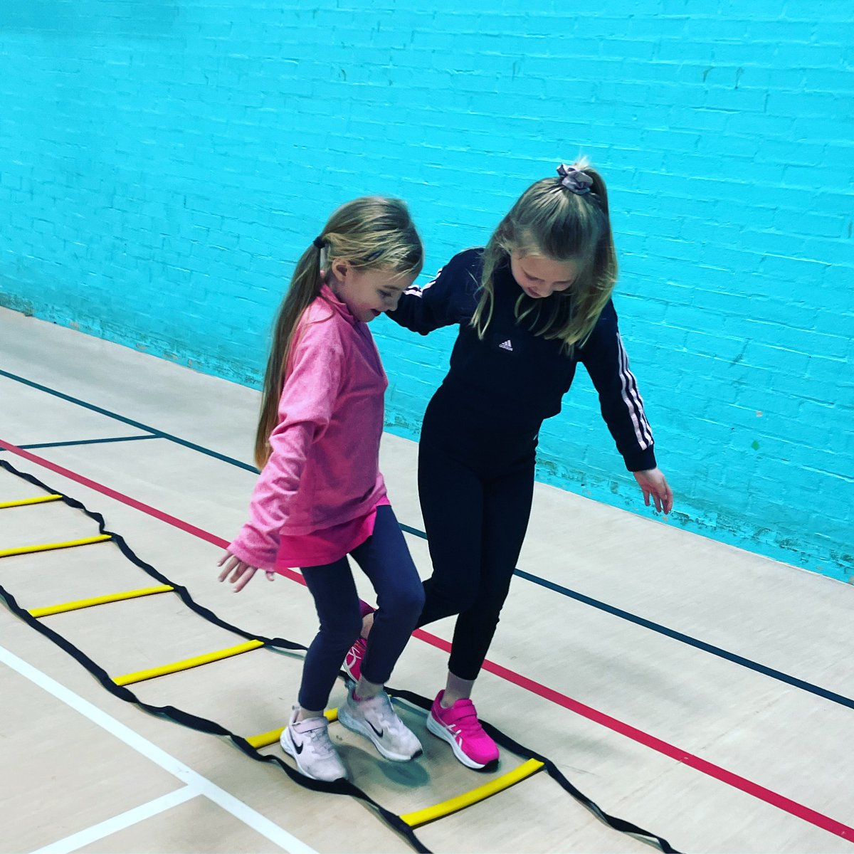ALONE we can do so 👧 

TOGETHER we can so MUCH 👯‍♀️

TEAMWORK is everything in netball and through life ❤️ 

#LifeSkills #TeamWork #TogetherATeam