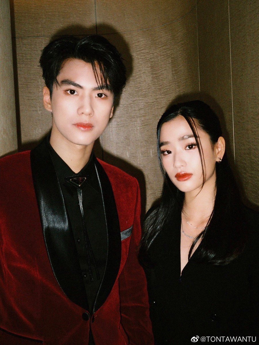Tu_ttwOfficial's tweet photo. ✨Happy Birthday TO : @ohmpawatt ✨

🧡 ขอให้พี่โอมมีความสุขในวัย 23 ปีเยอะๆ คิดสิ่งใดก็ขอให้ประสบผลสำเร็จในทุก ๆ ด้าน เติบโตอย่างแข็งแกร่ง ขอให้มีคนรักและโอบกอดพี่โอมอยู่รอบๆตัวนะคะ เบิ้บบู🧡

#HBD23rdOHMPAWAT
#tontawan_t https://t.co/qBx2d0L2TR