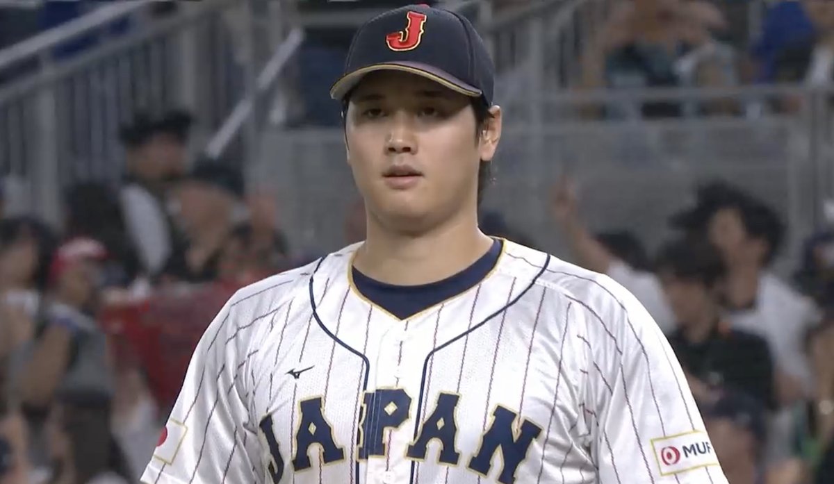 BleacherReport's tweet photo. OHTANI VS. TROUT.

YOU CAN'T MAKE THIS UP 🤯 https://t.co/59hwLVtOLT