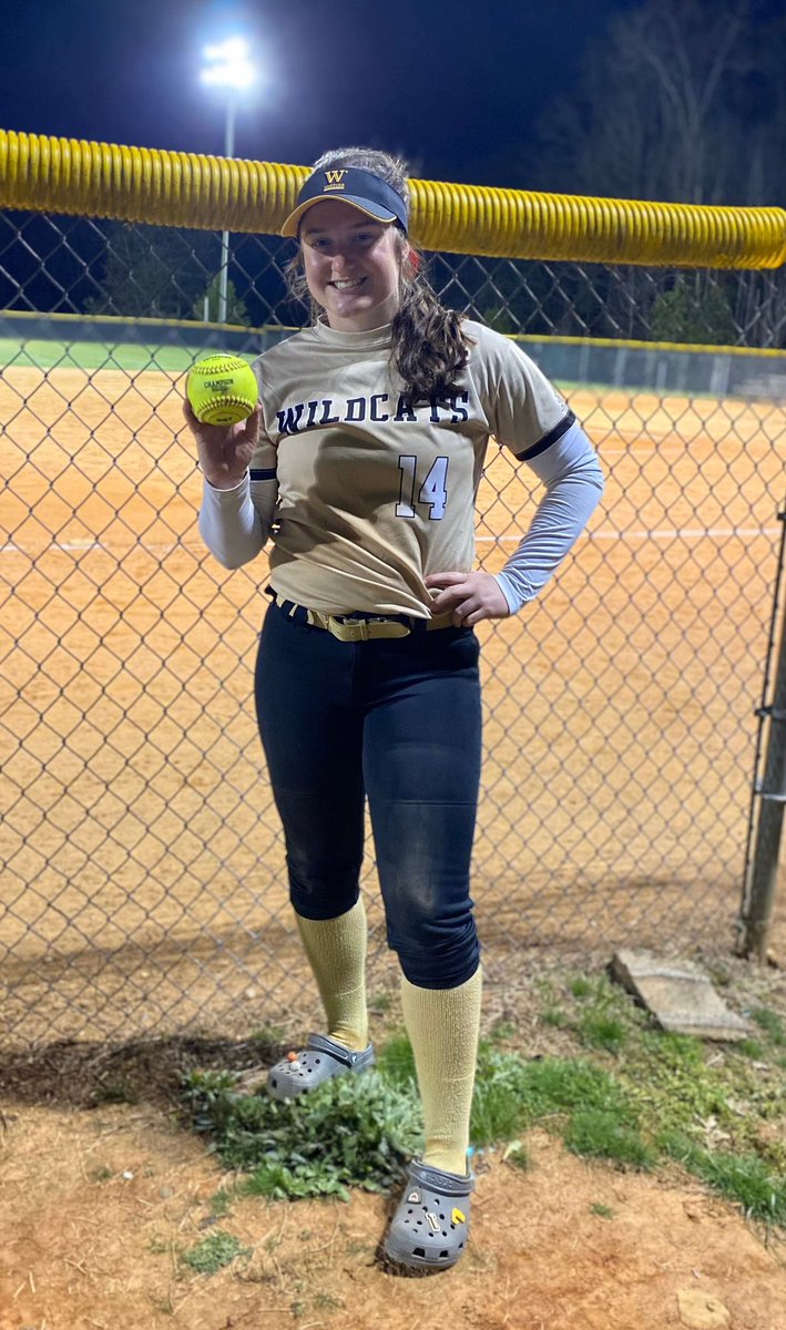 Lady Cats win against a tough Kings Mountain team. Gracie Nichols hits a homer to tie it up in the bottom of the 5th and Megan Towery hits a walk off homer to win the game in bottom of the 7th. 

#GoWildcats🐾