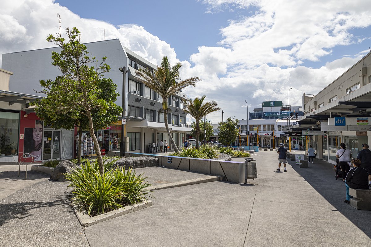 Help us improve Catherine Plaza!

We’d like your ideas and thoughts online at:
bit.ly/CPHendersonHYS