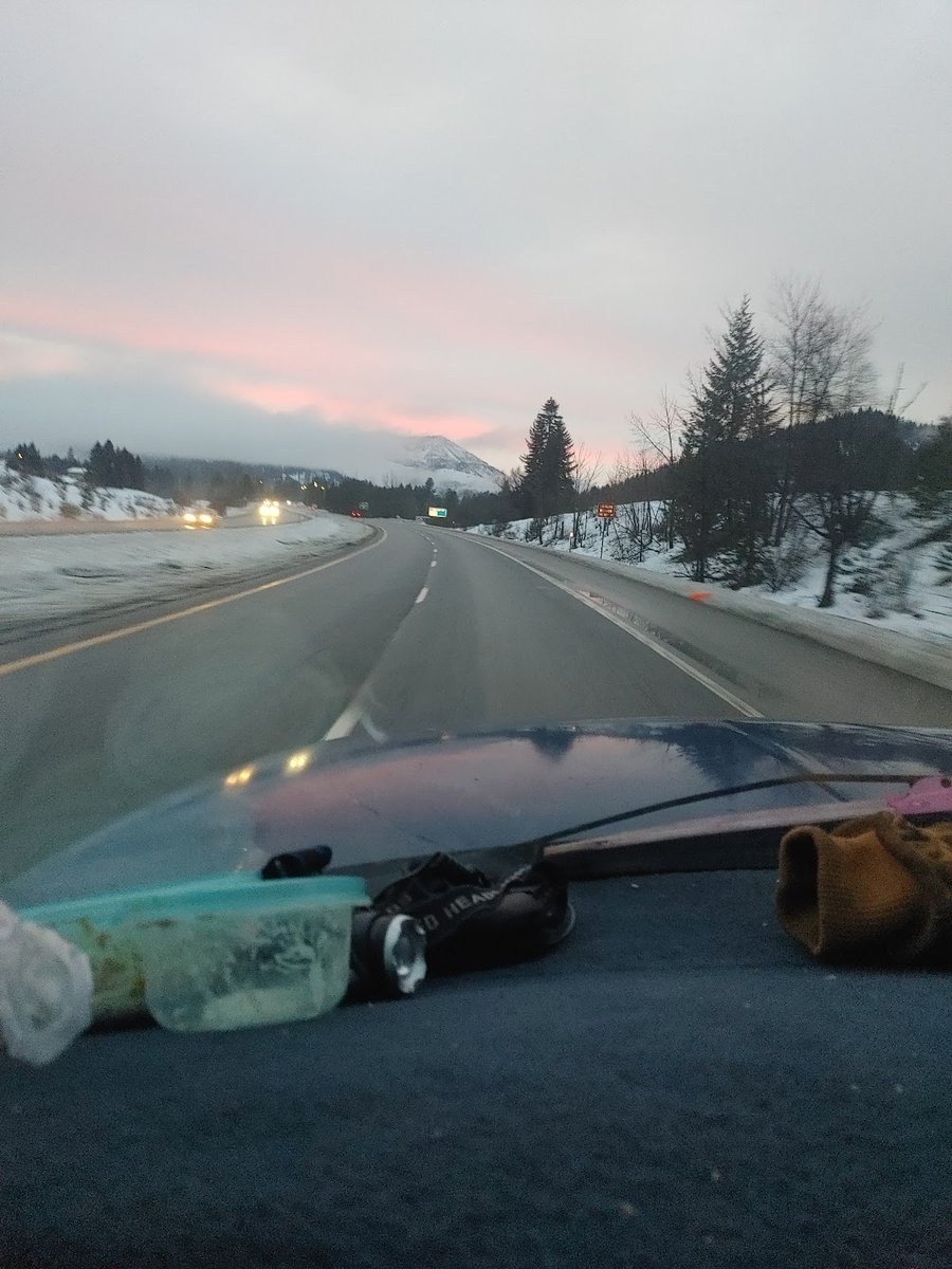 New town every hour on Twitter "Smelterville, Idaho Population 621