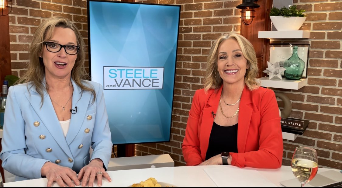 jodyvance's tweet photo. This week on #steelandvance we will bring the big international AND national news stories to your kitchen table. How it lands HERE. Join @steeletalk and I on @CHEK_media every Thursday at 8pm, right after @Jeopardy We #watchthenewsFORyou. https://t.co/R7Uw2f0YNk