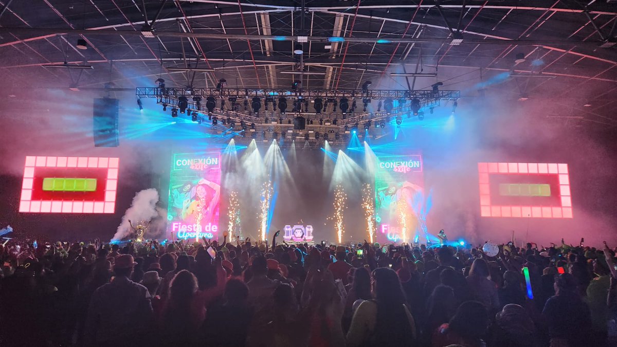 novastartech's tweet photo. NovaStar #h5 #vx1000 project with SHOCK Producciones in #Columbia 🤩
Follow us for more visual projects! 🤩
#novastartech #noavstar #display #visual #solutions #ledsystem #displaysolution #festival #party #event #tech https://t.co/0MNdfOthgR
