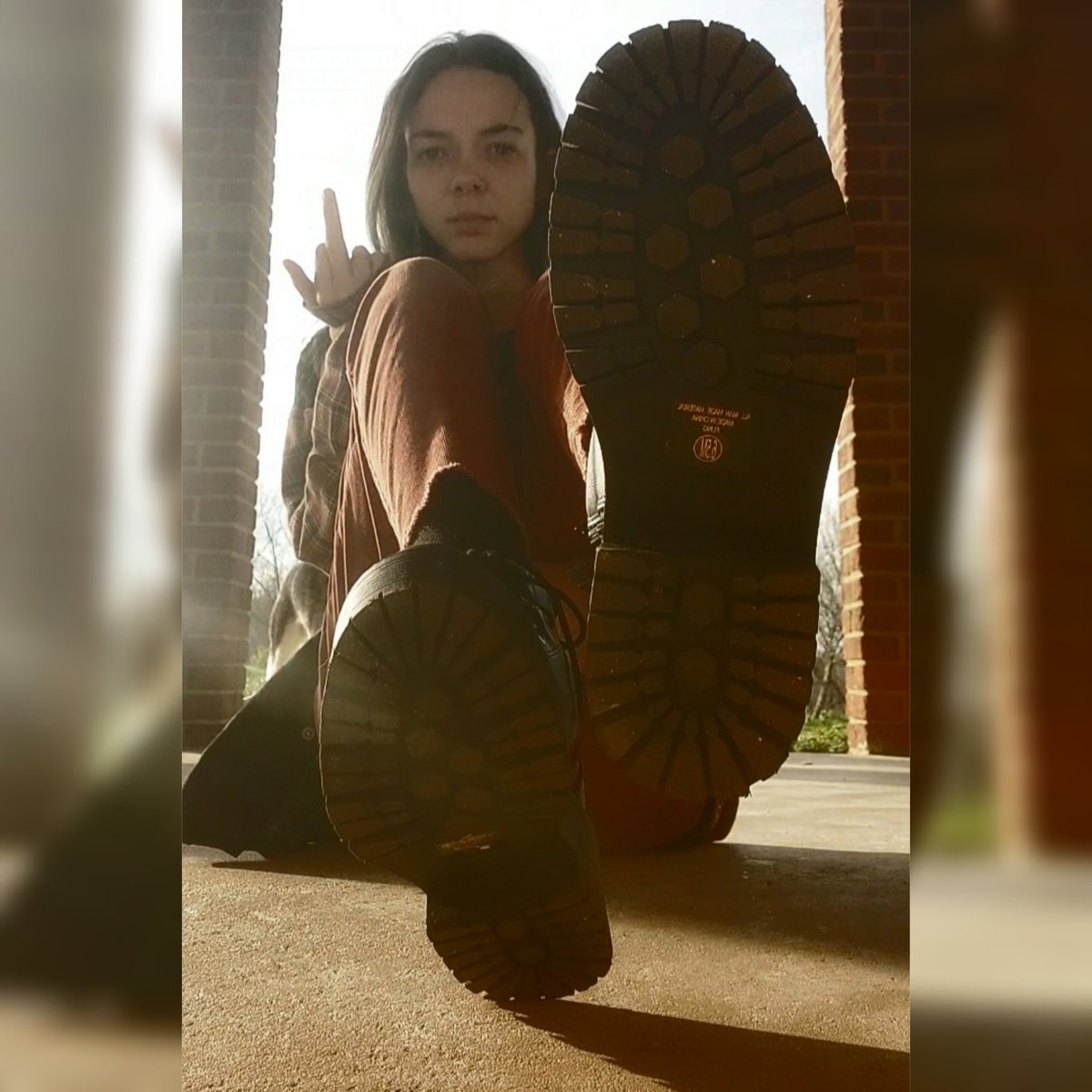 queentaurass's tweet photo. Bow down to your Highness &amp; be a good beta bitch by sending your money to me.

I deserve it.

{ fendom findom queen royalty foot feet fetish kink paypig humanATM sub dom boots shoes } https://t.co/J8ciPSp1Ub