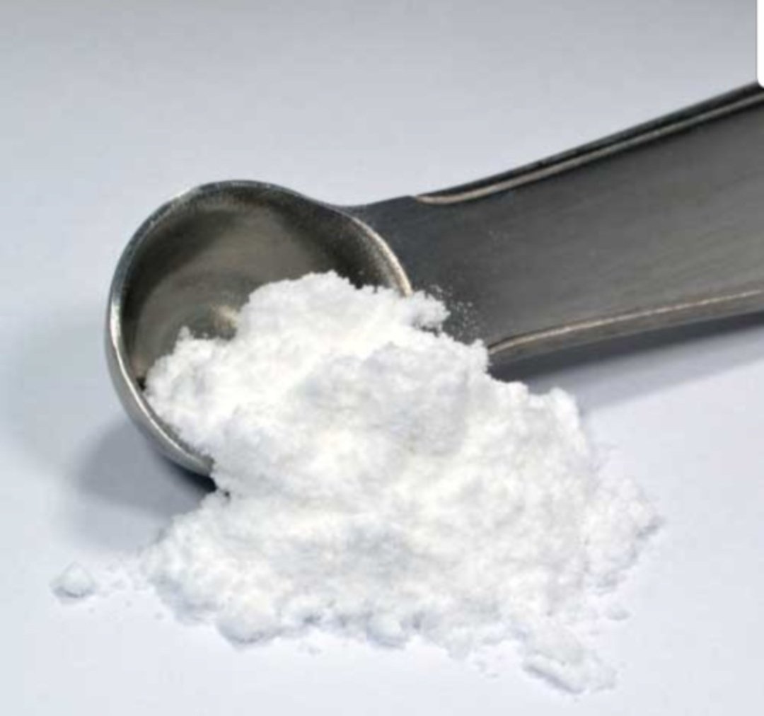 سلسه تغريدات عن 
الكيرياتين وبناء العضل ورفع الأداء الرياضي : 

الكيرياتين
هو مركب نيتروجيني عضوي موجود بالغذاء حاله حال اي مكمل اساسه بالغذاء
ك مثال لكل نص كيلو سالمون او لحم احمر تحصل على 1 الى 2 جم كيرياتين
،
لكن ك شخص رياضي تحتاج أكثر من الكرياتين ف تلجأ للمكمل