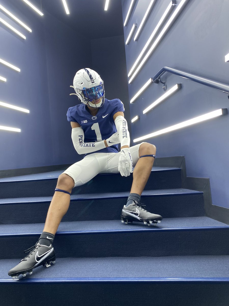 Braswell Thomas (@braswellthomas2) on Twitter photo After a great conversation with @CoachAhmadPSU
I am blessed and thankful to announce I have received a scholarship offer from <a href="/PennStateFball/">Penn State Football</a> !
<a href="/CoachTrautFB/">Phil Trautwein</a> <a href="/Coachpoindexter/">Anthony Poindexter</a> <a href="/coachjfranklin/">James Franklin</a>
<a href="/lcmrfootball/">LCMR Football</a> <a href="/coachlbailey/">Lance Bailey</a> @ColinThompsonTU After a great conversation with @CoachAhmadPSU
I am blessed and thankful to announce I have received a scholarship offer from <a href="/PennStateFball/">Penn State Football</a> !
<a href="/CoachTrautFB/">Phil Trautwein</a> <a href="/Coachpoindexter/">Anthony Poindexter</a> <a href="/coachjfranklin/">James Franklin</a>
<a href="/lcmrfootball/">LCMR Football</a> <a href="/coachlbailey/">Lance Bailey</a> @ColinThompsonTU