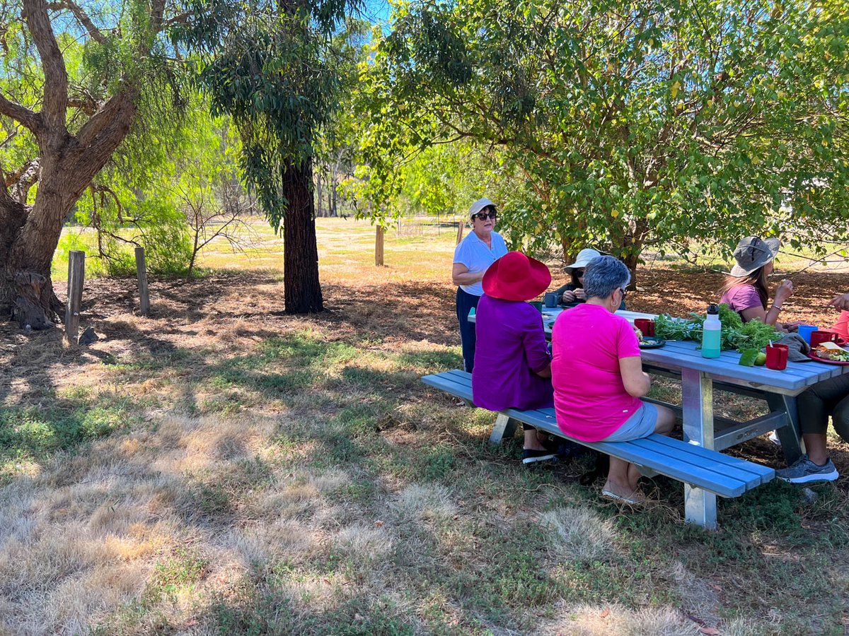 outdoorsinc_aus's tweet photo. Partnering with @BrimbankCouncil and @ParksVictoria, we gave carers the chance to explore their own backyard at Horseshoe Bend Farm. They socialised, worked in the veggie patch, and explored the beautiful #Maribyrnong River paths. It was a great day! #Community #VolInnovationFund https://t.co/bhSunmmyJu