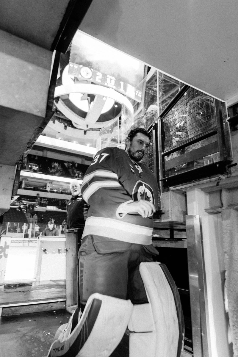 Winnipeg Jets on Twitter "Holy moly that’s our goalie 😍"