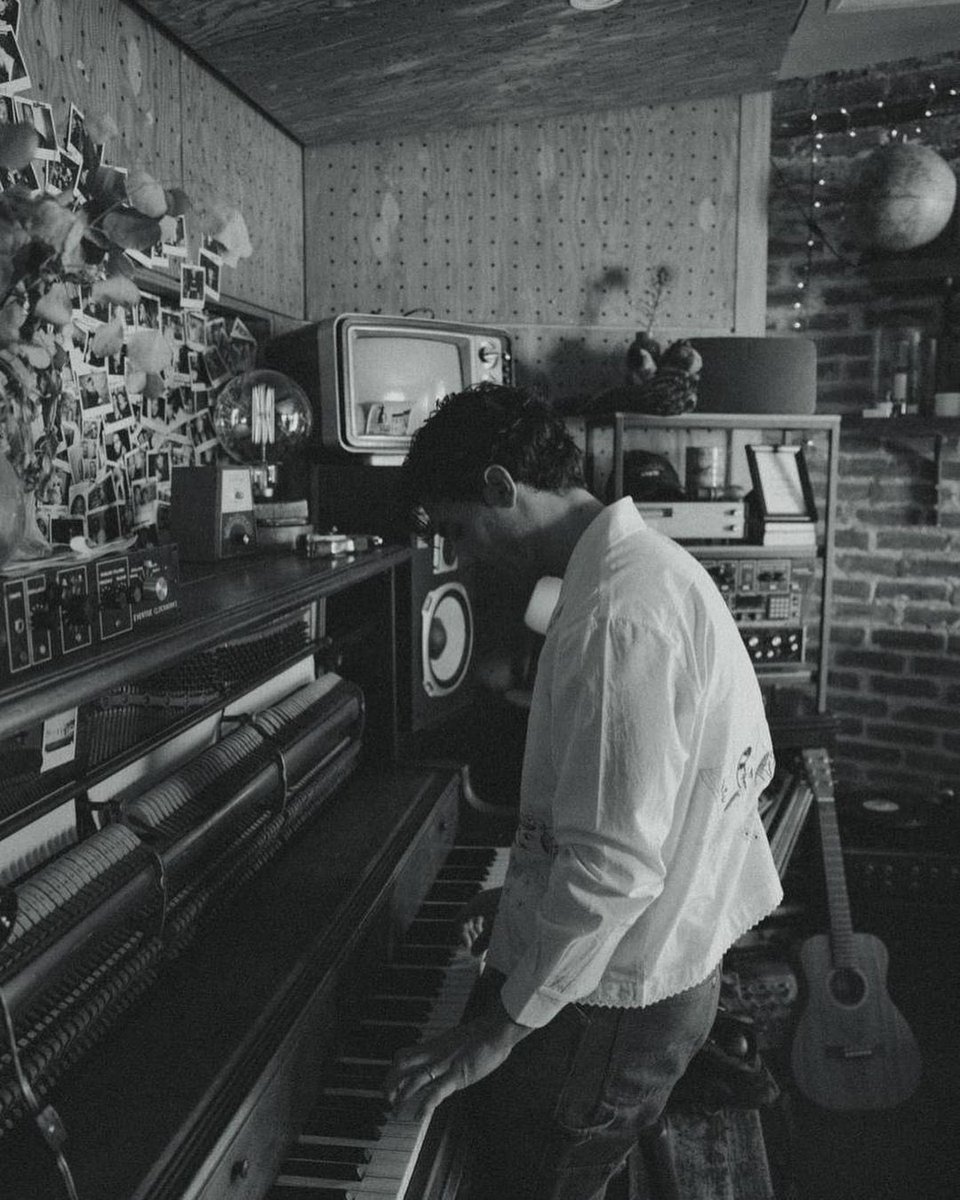 joejonas's tweet image. Whenever your head lies to your heart
I’ll love you all over and restart