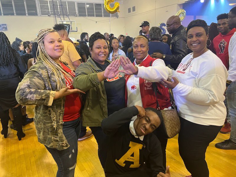 Nick Be LIT 😎✍🏾 tweet media