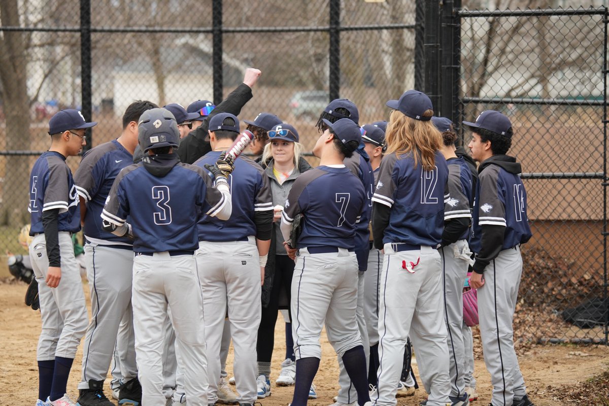 Coaching baseball season 2, first game today. CA cougars won 5-0 over Senn with a 13 strike out no hitter by our pitcher Nathan Torres, who also hit a solo HR. #baseball #ChicagoPublicSchools <a href="/CPLAthletics/">Chicago Public League Athletics</a> <a href="/mikeclarkpreps/">MikeClarkPreps</a>
