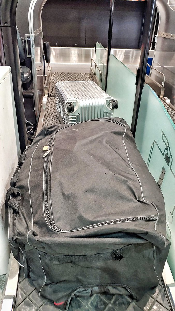 Wouldn't it be a nicer world if all airlines offered the same baggage allowance in economy? 

$450 for being 13kg over 😂

It's just about the bottom line these days. #paxex #cathaypacific