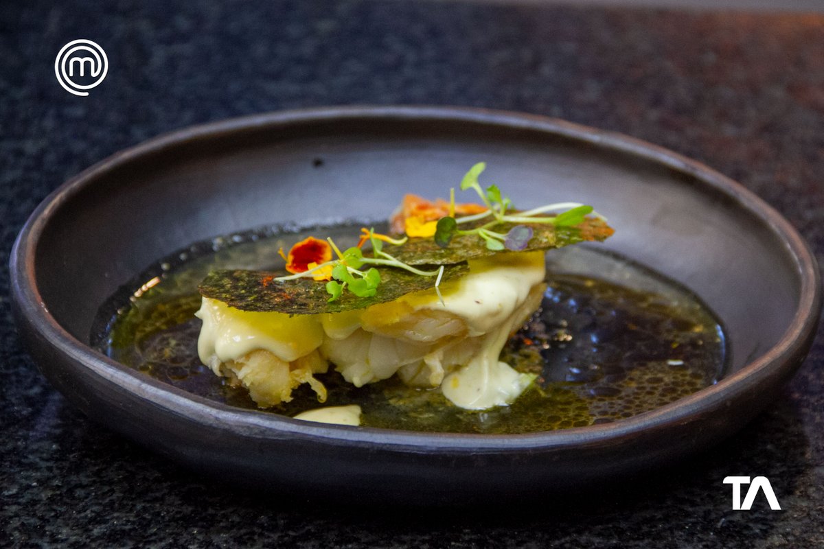 teleamazonasec's tweet photo. Alexandra está contando su historia en sus platos.  Su plato fuerte tiene un lindo emplatado y buenos sabores.  #MasterChefEcuador
#GranFinal https://t.co/huk2h5t6Fv