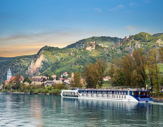 TrendTravelNews's tweet photo. Have you ever dreamed of taking a river cruise down the Rhine River in Europe?  Let me know and I’ll post info about where, when, how to do so! ⛴️ 
•
•
#rivercruise #rivercruises #rivercruiseseurope #rivercruisesineurope #rivercruiseship #europeanvacation https://t.co/S6NNNF0Wqp